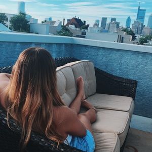 Meet your Posher, Ashley